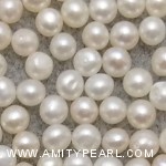 6403 potato pearl about 2.75-3mm.jpg